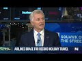 Airlines and airports preparing for holiday travel rush  - 01:58 min - News - Video