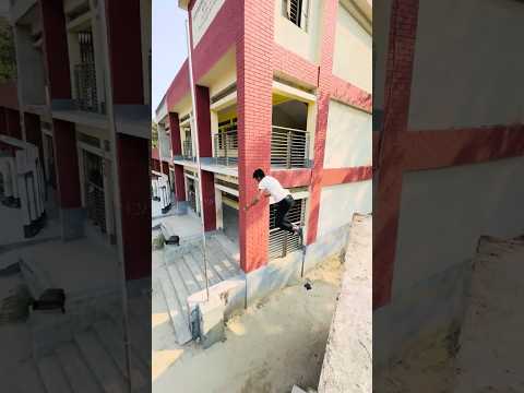 ক্যামেরা নিয়ে যেভাবে পিছন পিছন ছুটতে হয়😃 #youtubeshorts #foryou #crazy #parkour #stunt #reels #shot