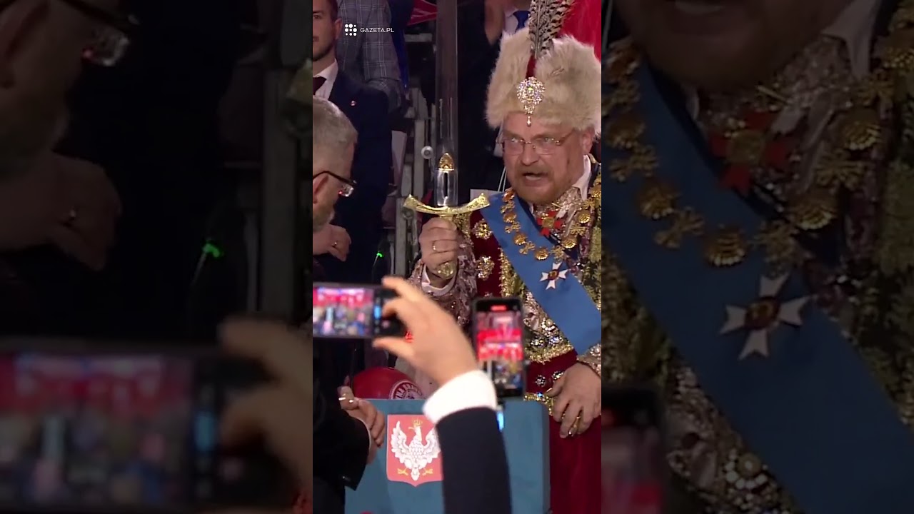 "Koronacja" Grzegorza Brauna. Otrzymał miecz