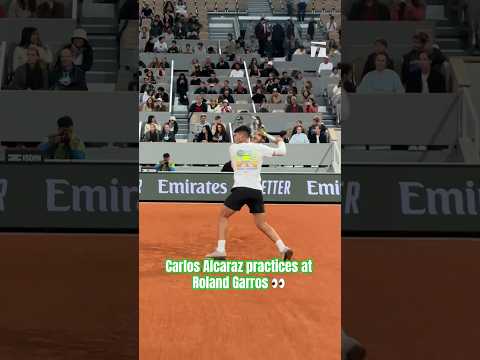 PRACTICE PASS: Carlos Alcaraz in Paris 🇫🇷🥖 #tennis #rolandgarros