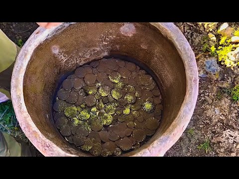 INCRÍVEL!!! Muitas MOEDAS DE OURO Encontradas Dentro De Um VASO ANTIGO! 
