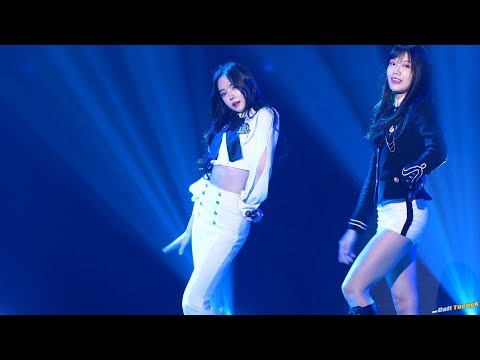181010 손나은 Naeun 에이핑크 Apink '1도 없어 I'm so sick' 4K 60P 직캠 @중앙대학교 100주년 기념식 by DaftTaengk