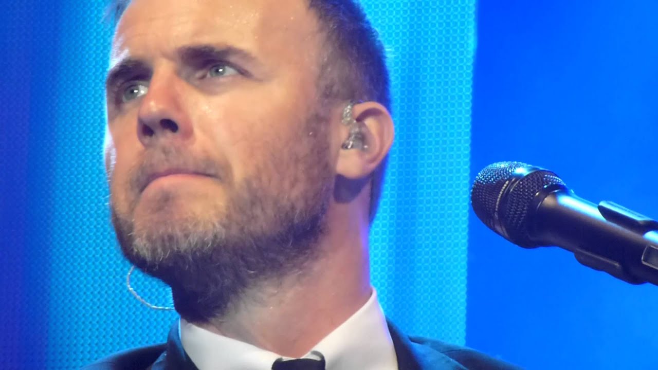 Gary Barlow BACK FOR GOOD wolverhampton 30th dec - YouTube