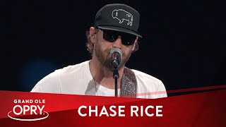 Chase Rice – &quot;Bench Seat&quot; | Live at the Opry