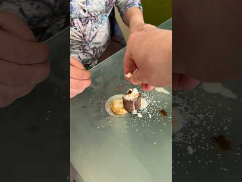 Как есть шоколадного деда мороза