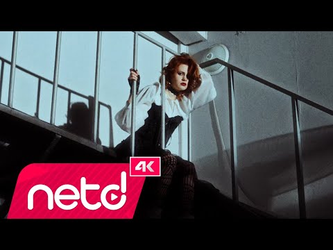 Müge Su Şahin - Elimde Değil