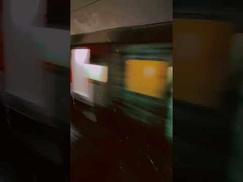 SVMT Bangalore to Howrah junction 12864 SF Express / WAP 7/ #yshorts #nellore #trains #southindian