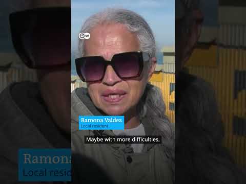 USA hightens border fence with Mexico | DW News