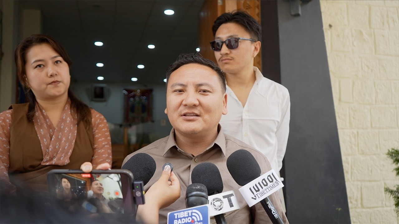 ཁ་མཆུ་ཨང་ ༢༢ དང་འབྲེལ་བའི་གནད་དོན་ཐོག་ཞིབ་འཇུག་ཚོགས་ཆུང་ཆེད་འཛུགས་དགོས་པའི་ཞུ་སྙན་ཕུལ་བ།