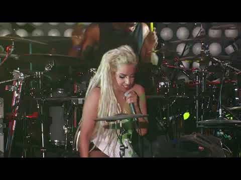 Lady Gaga - Swine (SXSW Festival Doritos Boldstage)