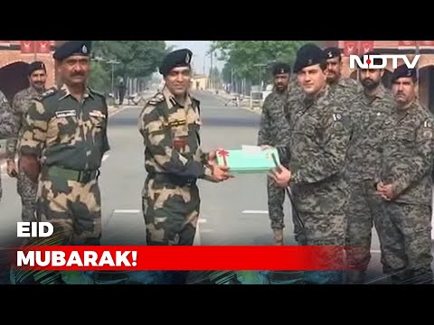 Indian, Pakistani soldiers exchange sweets at Wagah border on Eid Ul-Adha