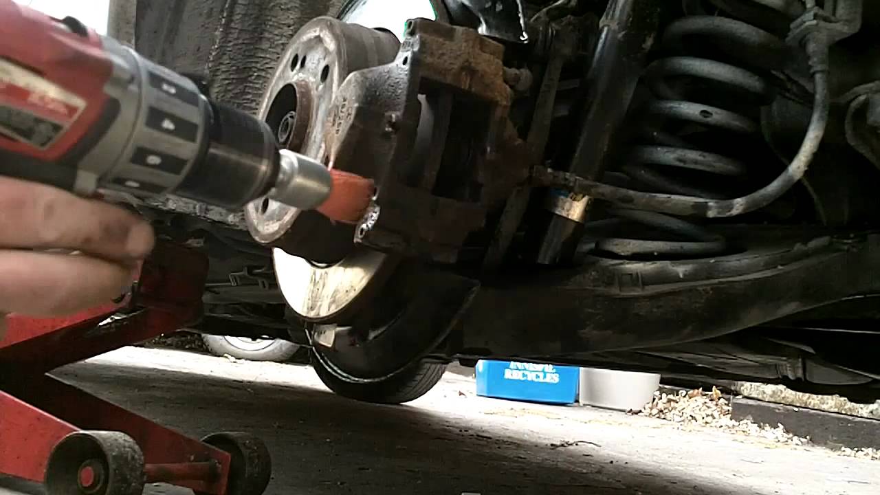 Changing brake pads mercedes class #4