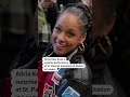 Alicia Keys performs at London train station  - 00:52 min - News - Video