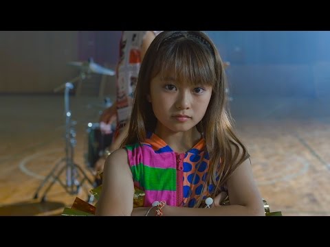0.8秒と衝撃。「虹色の言葉」PV