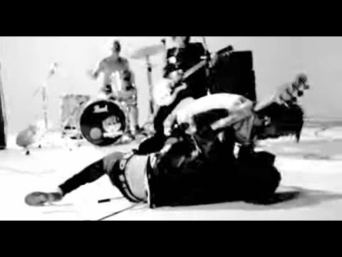 ザ・ワールド・イズ・マイン MV 「スタジオ暴動編」