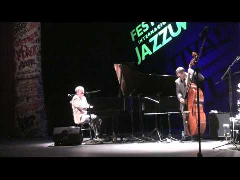 Autumn Leaves - Kenny Werner - YouTube