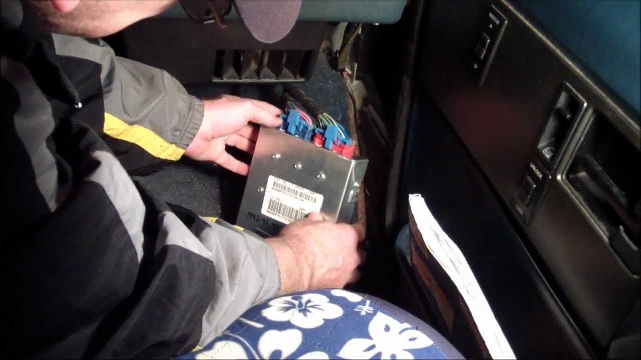 How To Replace The ECU Computer On A GMC Safari Or Astro ... 1993 ford bronco fuse box 