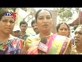 Hijras urge Konda Murali for ticket in GWMC poll