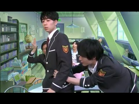 【梅原裕一郎・西山宏太朗・増田俊樹】【ガッツリ掴むw】西山宏太朗の腰を後ろからガッツリ掴む梅原裕一郎「腰、細すぎ・・・プニプニじゃねーか!!!」