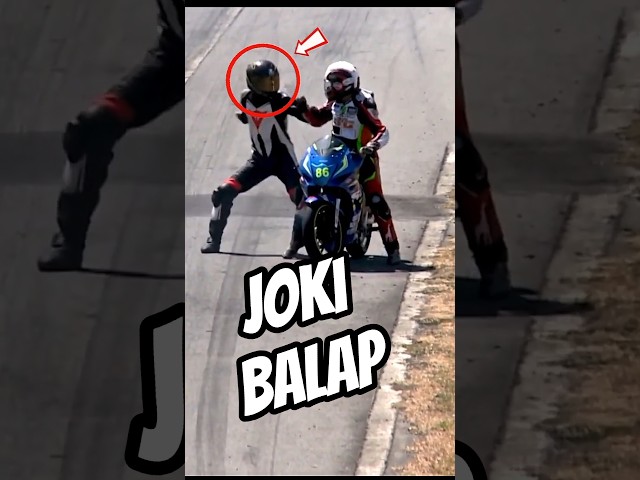 Joki balap hampir jatuh