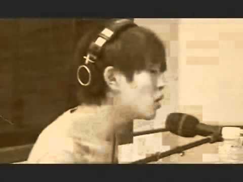 090610 Onew Solo Playing piano