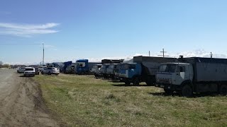 Осетинские дальнобойщики: "Может им мало?"