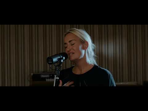 Sarah Connor - Stark (Piano Session) (Offizielles Musikvideo) (2021)