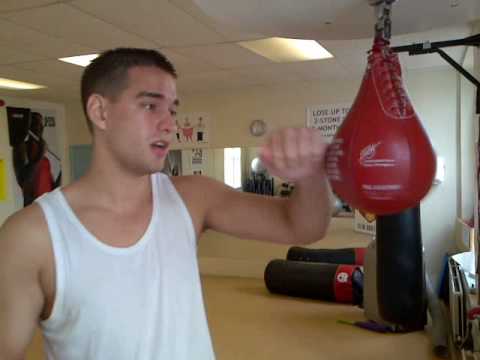 Bfree&#39;s Chris tutorial on Speed Ball (Bag) boxing punch training - YouTube