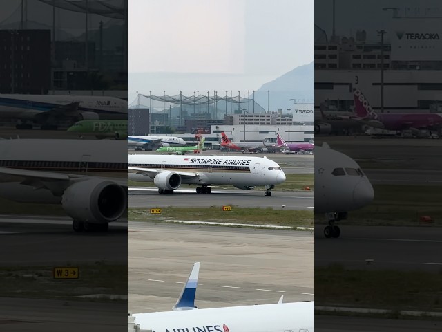Singapore Airlines 新加坡航空 B787 Take off - Joe