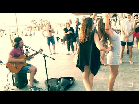 Despacito Live - Street Singer - Amazing Voice - Dancers