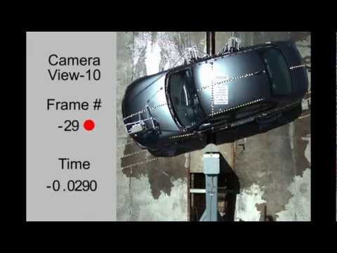 Video crash test BMW serije 3 F30 od leta 2012