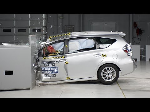 تست تصادف ویدئو Toyota Prius از سال 2009