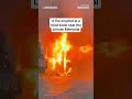 Food kiosk near Lincoln Memorial bursts into flames  - 00:19 min - News - Video
