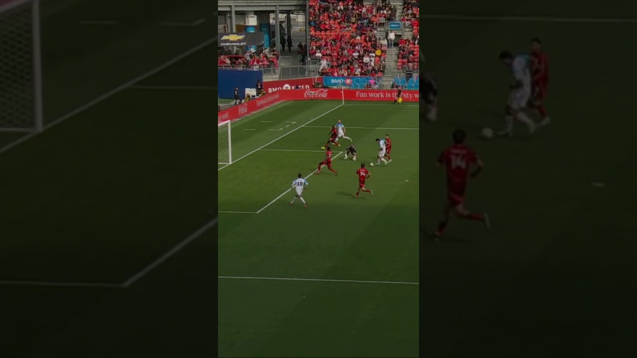 Daniel Ríos est bien placé dans la surface pour ouvrir la marque! ⚽