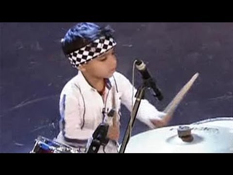 3-year-old drums like a pro