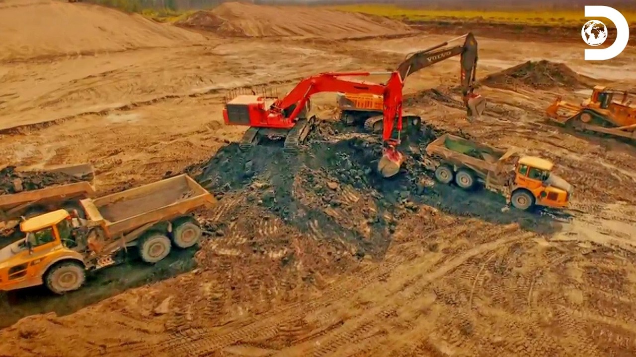 Frozen Ground Tests Parker’s Gold Mining Operation | Gold Rush S6 E14 | Discovery Channel India
