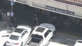 1 dead in shooting at a Glendale shopping center