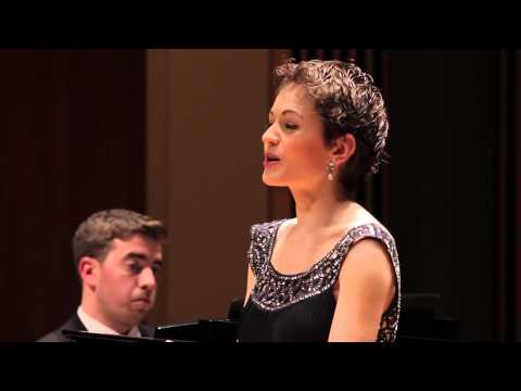 SCHUMANN Widmung - Amy Broadbent, soprano - 2014