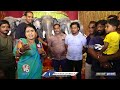 Teenmaar Chandravva At Panchmukhi Youth Association Ganesh Idol | V6 News  - 09:24 min - News - Video