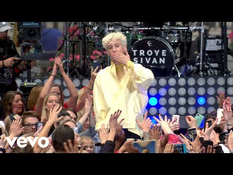 Troye Sivan - Bloom (Live on The Today Show)
