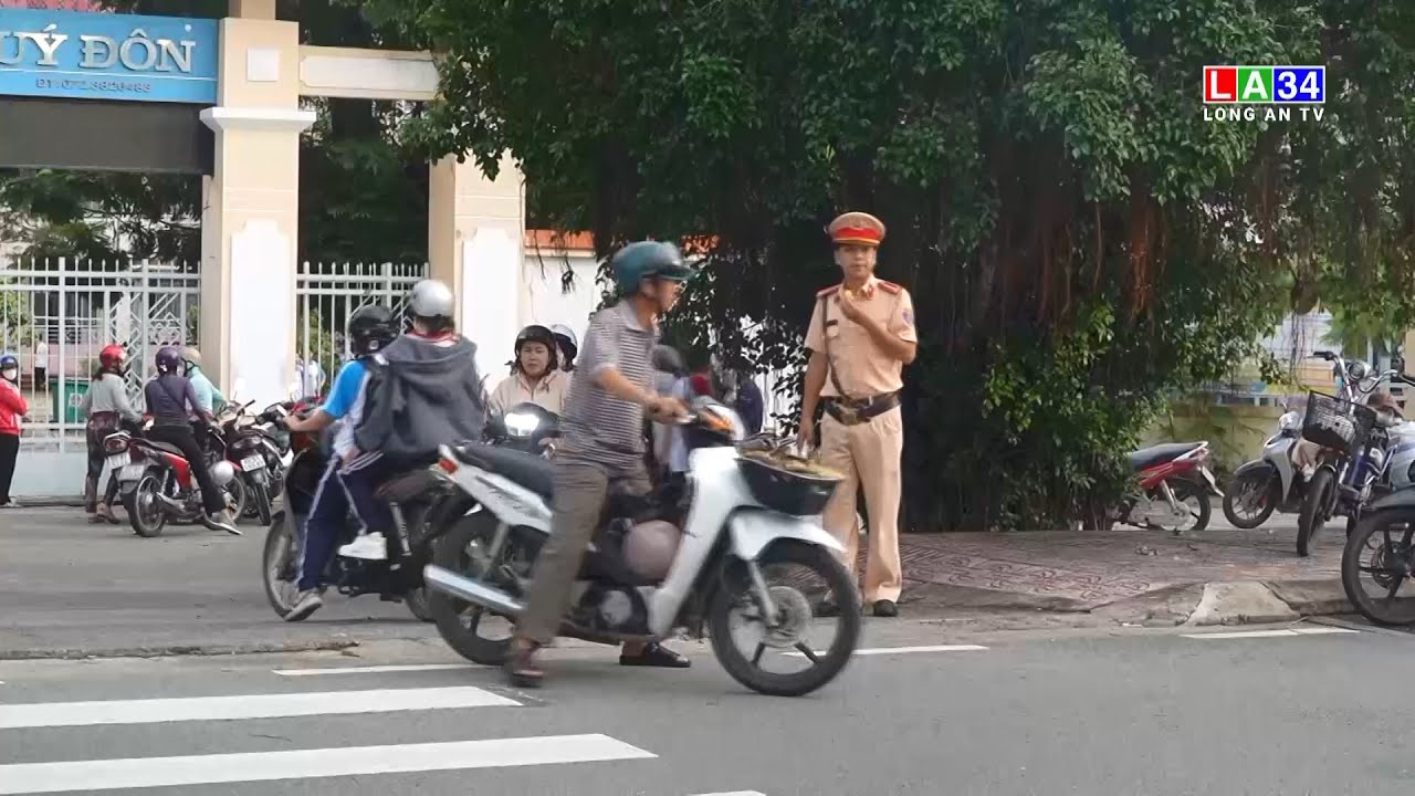 Đảm bảo an toàn giao thông cho học sinh