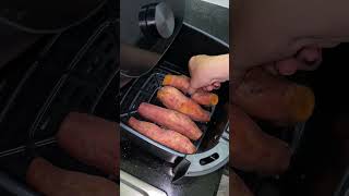 When I cook with my mom like | Quan Quan here