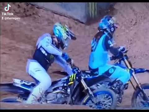 Malcolm Stewart Block Pass on Dylan Ferrandis - Orlando Supercross 2021 #shorts