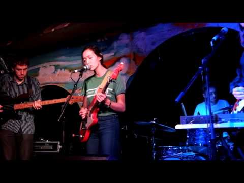 Fazerdaze | Little Uneasy (Live - London 06/05/17)