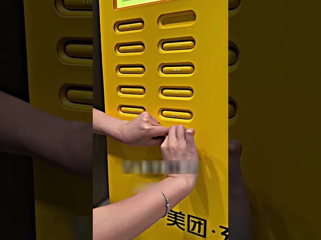 Essa garota colocou o celular dentro da máquina de carregador portátil! 😲 #shorts