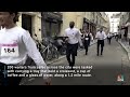 Traditional Paris cafe waiters race resumes after a 13-year gap  - 01:10 min - News - Video