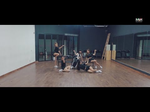 청하(CHUNG HA) -