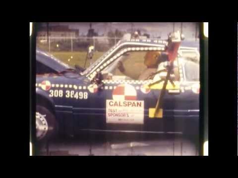 Видео краш-теста Ford Mustang 1979