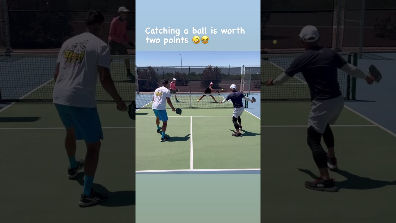 Catching a ball is worth two point! #pickleball #Highlights #Sports #Fun #Action