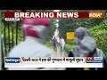 Delhi-NCR Rain : दिल्ली-NCR में बारिश से दिल्ली वासियों ने ली खुशी की सांस  | Delhi Air Pollutin  - 03:13 min - News - Video